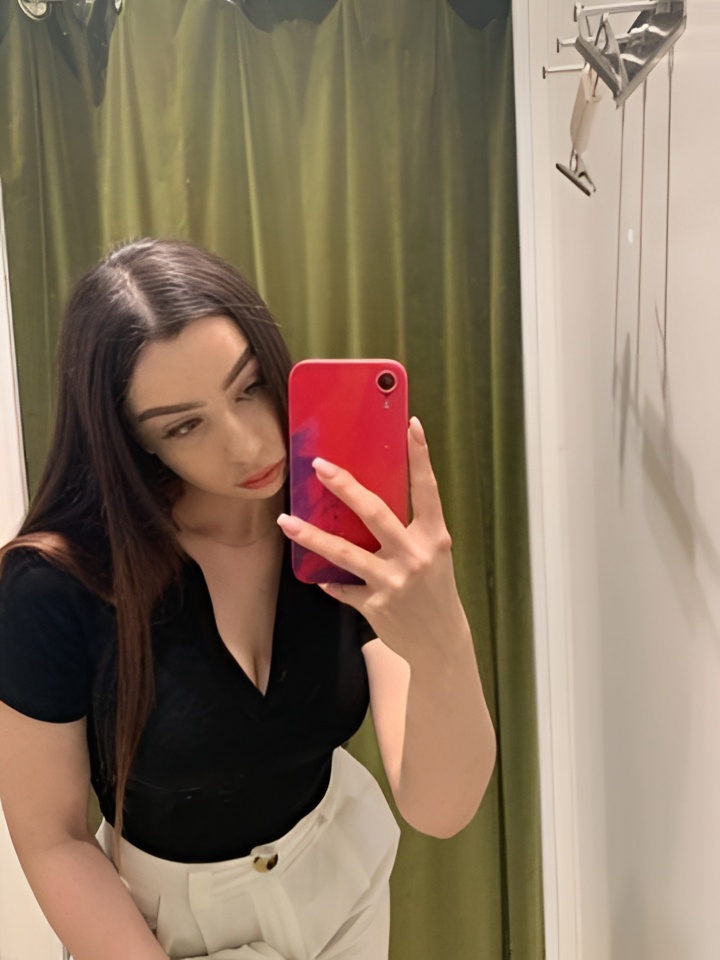 Борислава привлекальеная девушка из Горловки цена от 5000 руб