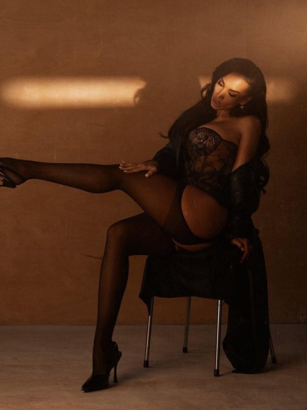 Таисия привлекательная девушка из Горловки цена от 7000 руб